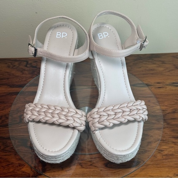 BP Goldie Braided Wedge Sandal in beige sand - Picture 9 of 14